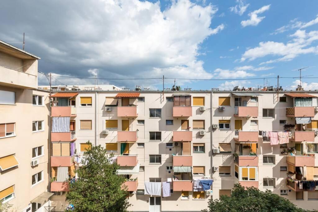 Banana Split Youth Apartment Kültér fotó